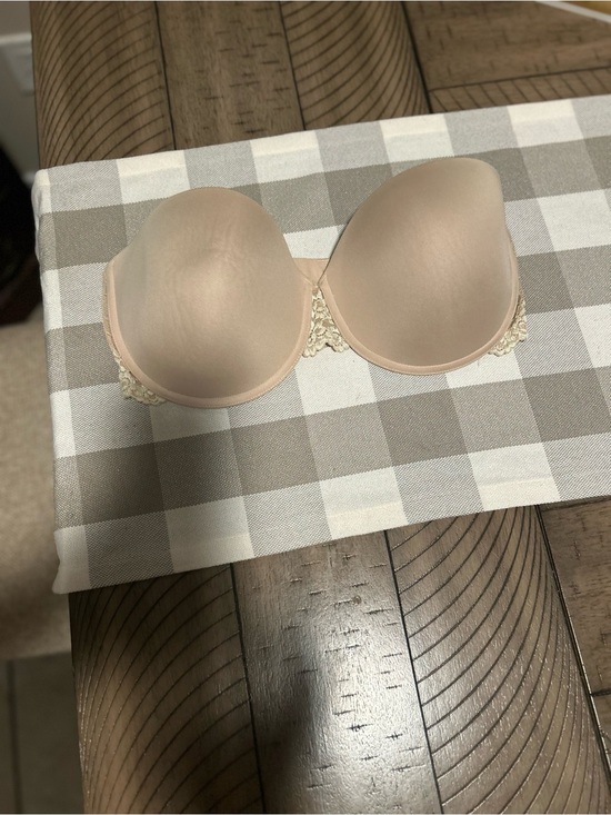 Wacoal Other - Wacoal Strapless Smooth Nude Bra with Lace Accent